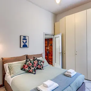https://residenza-como.it-romehotels.com